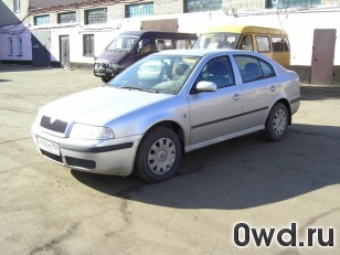 Битый автомобиль Skoda Octavia